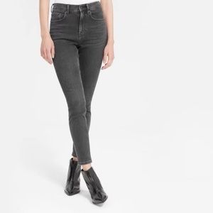 Everlane high rise skinny jean in washed black